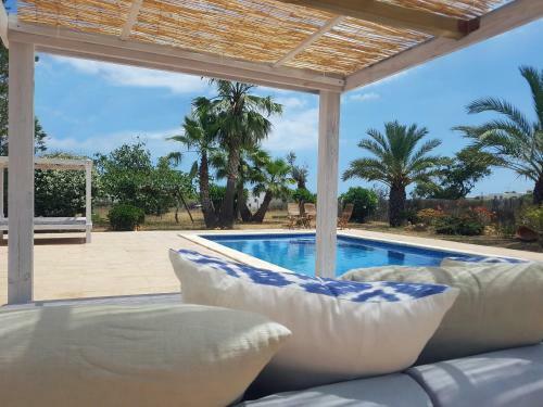 Villa Suki Ibiza: Outstanding Location, Great Value!