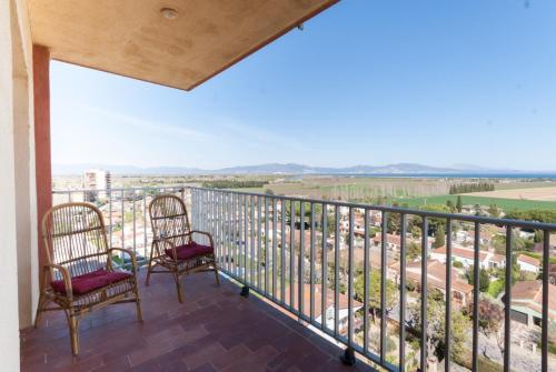 Apartamento Con Piscina Comunitaria. Tcanigo9b