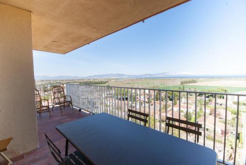 Apartamento Con Piscina Comunitaria. Tcanigo9b