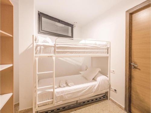 Five-bedroom Holiday Home In Sant Pol De Mar