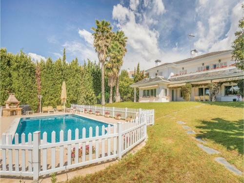 Seven-bedroom Holiday Home In Sant Pol de Mar
