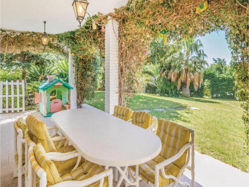 Seven-bedroom Holiday Home In Sant Pol de Mar