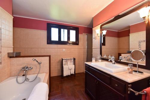 Lodge Finca Madro�al With Pool In Gran Canaria