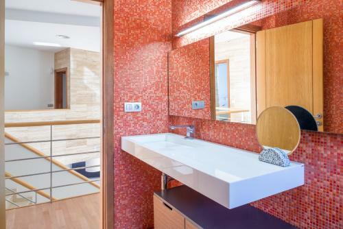 Santa Cruz Bay Luxury Villa