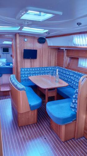 12 Meter Sailing Yacht