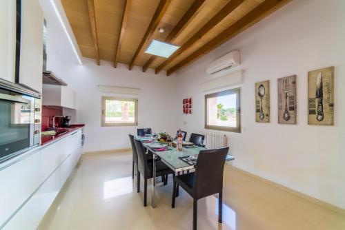 Santa Margalida Villa Sleeps 10 Pool Air Con Wifi