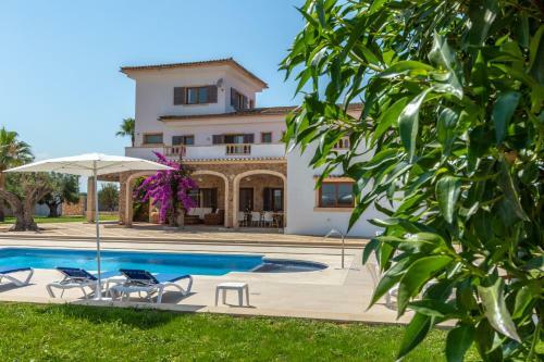 Villa Can Turquesa / Casa Turquesa