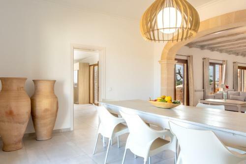 Villa Can Turquesa / Casa Turquesa