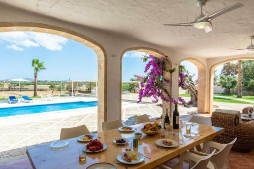 Villa Can Turquesa / Casa Turquesa