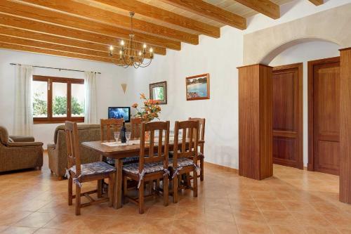 Villa Xuri