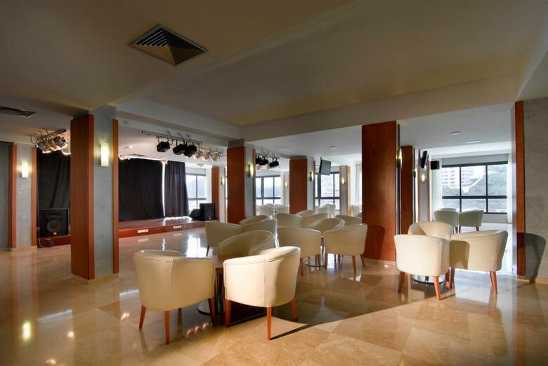 Hostal Palladium Hotel Cala Llonga - Adults Only