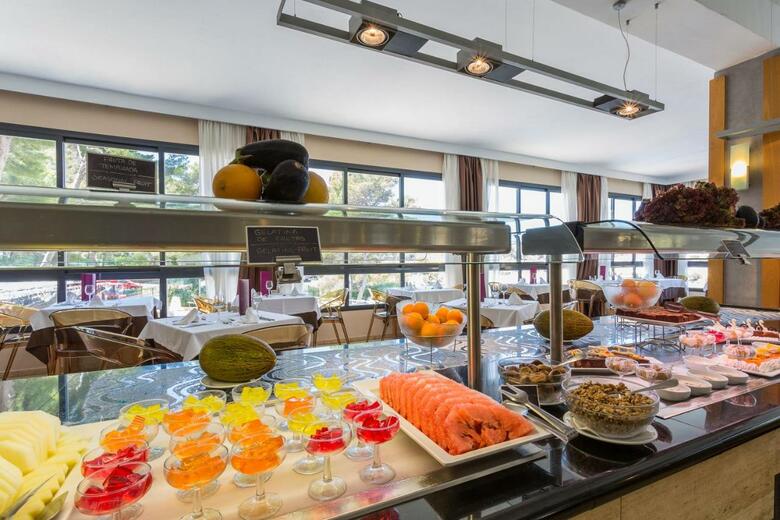 Hostal Palladium Hotel Cala Llonga - Adults Only