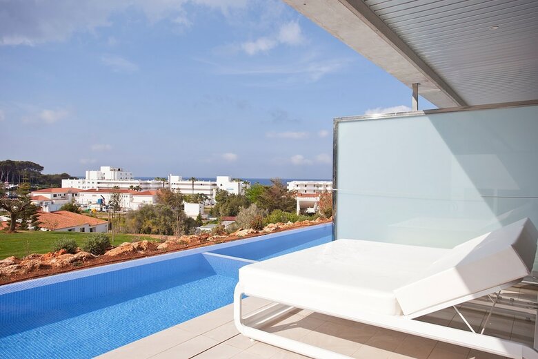 Hotel 55 Santo Tomas