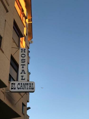 Hostal Alojamiento El Cantal