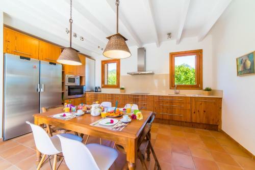Selva Villa Sleeps 8 Pool Wifi