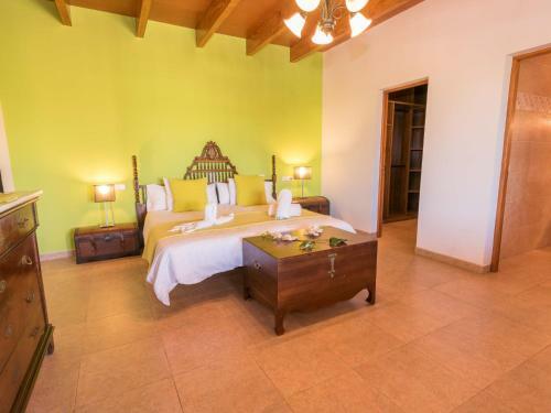 Villa Solivelles Gran -18 Guests.