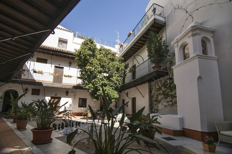 Apartamentos Singular Corral De San Jos�
