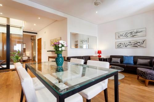 Artists Design - Space Maison Apartments