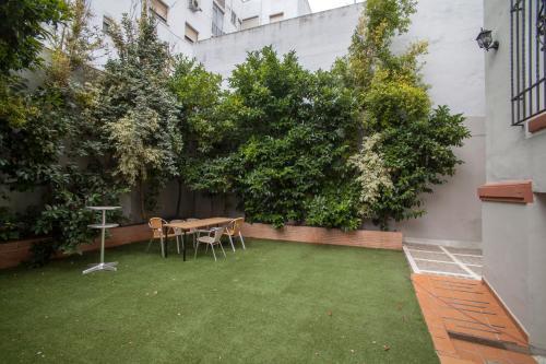 10 Bdr Chalet; Maria Luisa Park