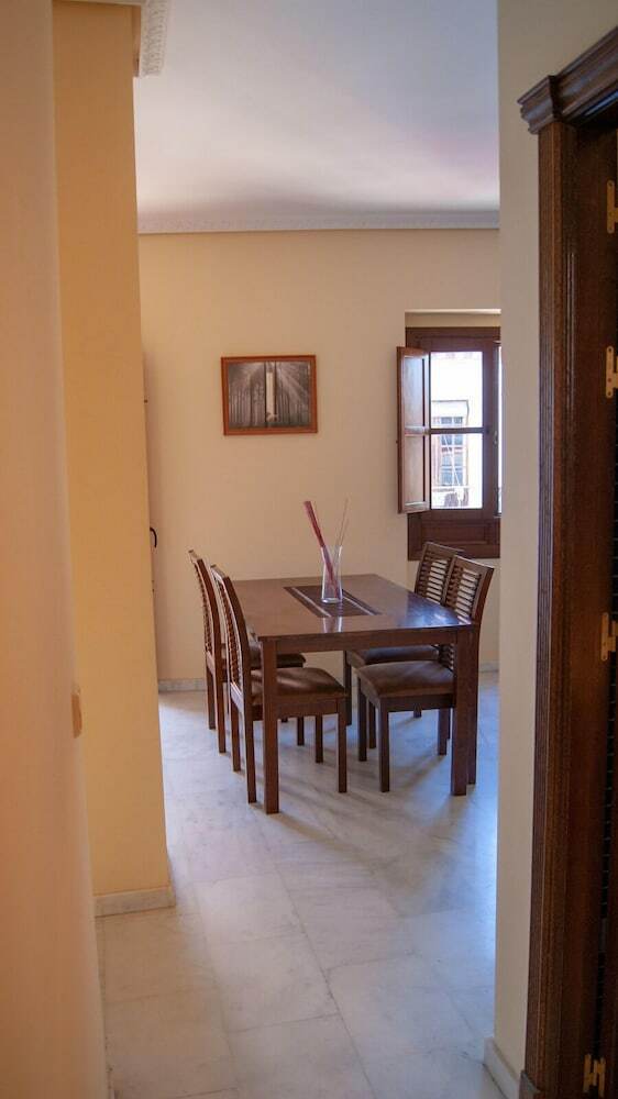 Sweet Sevilla Apartments