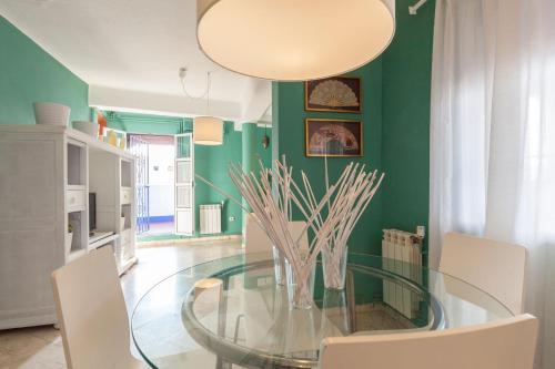 Precioso Apartamento Con Terraza, Triana
