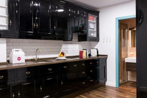 Apartamento Puerta Catedral Art Gallery