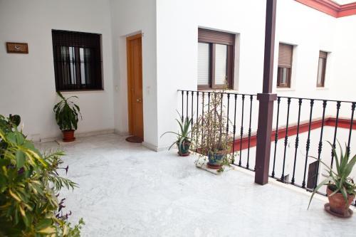 Quiet & Modern Apartment In Typical Sevilla House