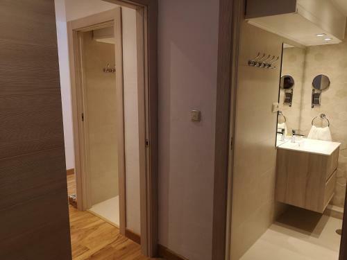 Apartamento Plaza Constelaci�n E1 Junto Telecabinas