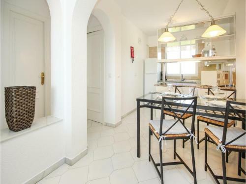 Two-bedroom Apartment In Miraflores