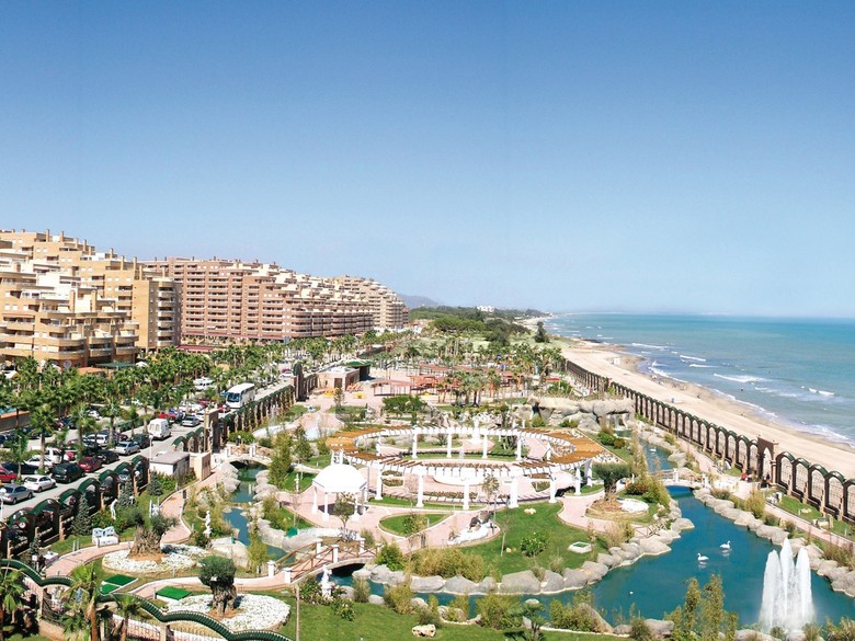 Apartamentos 2� L�nea Multiservicios Marina D�or