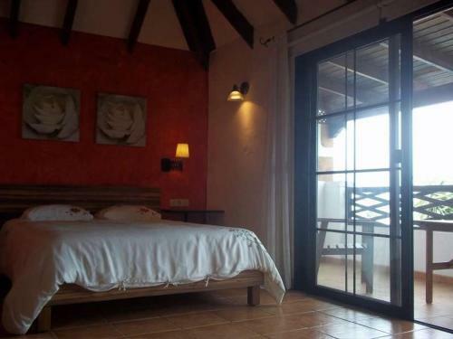 Tahiche Villa Sleeps 8 Pool Wifi