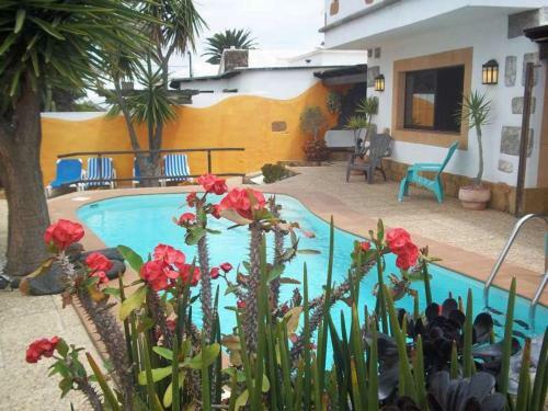 Tahiche Villa Sleeps 8 Pool Wifi