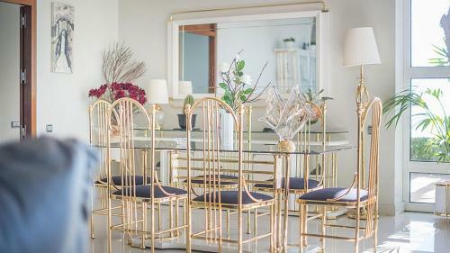 Luxury Beachfront Villa In Tarragona