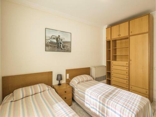 Five-bedroom Holiday Home In Tarragona