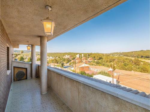Five-bedroom Holiday Home In Tarragona