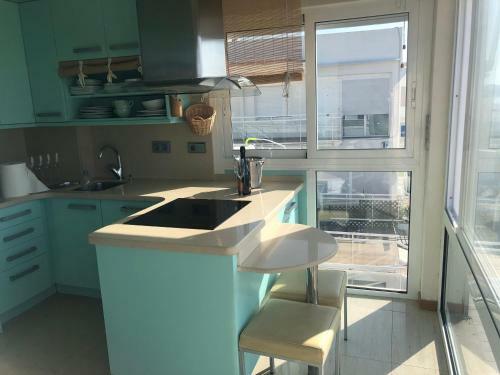 Long Beach Luxury Apartment Over The Sea