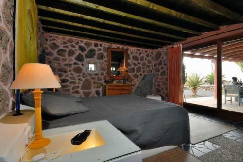 Teguise Villa Sleeps 2 Wifi