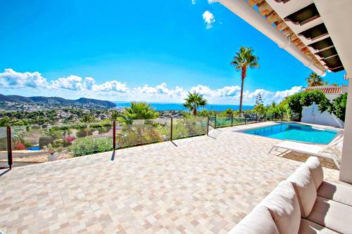 Suerte - Sea View Villa With Private Pool In Moraira