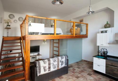 Villa Caser�o Leandro IV