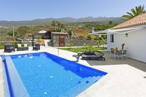 Villa Victoria
