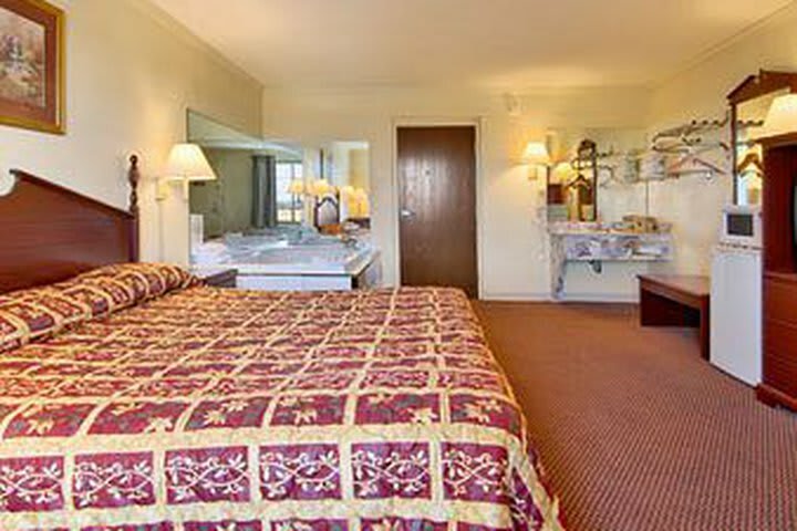 Hotel Super 8 Clarksville East
