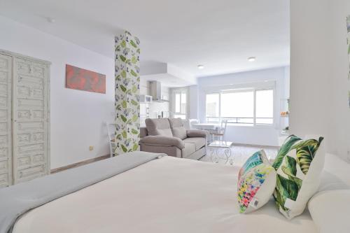 Apartamento Seaview Studio Torre Del Mar Beach
