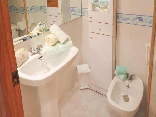 Three-bedroom Apartment In Torrevieja
