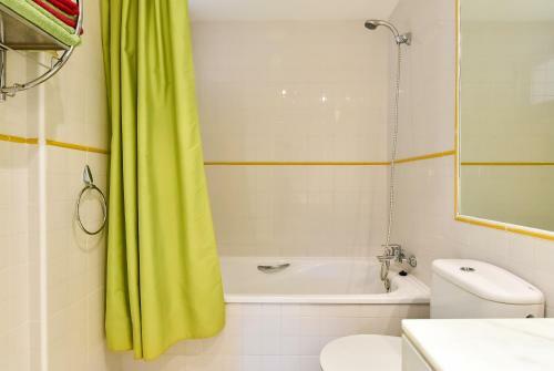 Globus La Entrada Garden Apartment