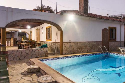 Torrox Villa Sleeps 4 Air Con Wifi