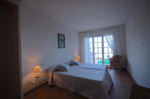 Lets Holidays Sailor House With Sea Views