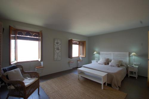 Lets Holidays Comte Mir� Apartment