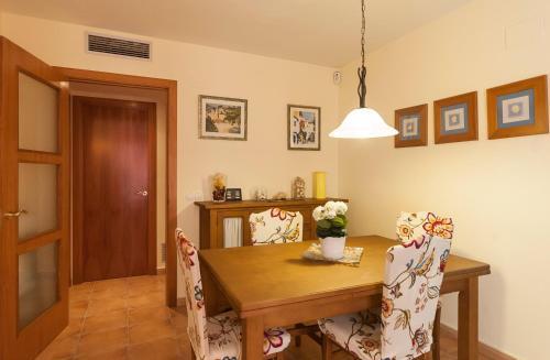 Lets Holidays Apartment Tarull
