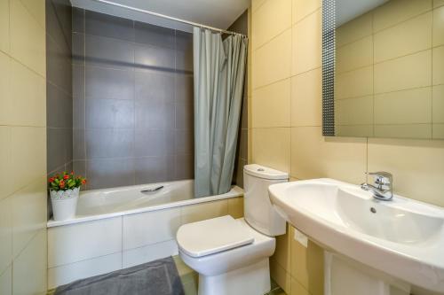 Apartamento Vivalidays Urban Tossa 2b