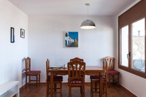 Lets Holidays Gabarra Apartment